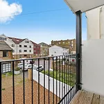 Stunning Margate Apartment 3 - Sleeps 6