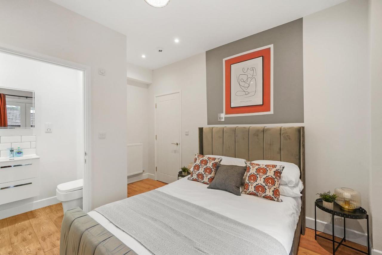 Stunning 3 - Sleeps 6 Apartment Margate